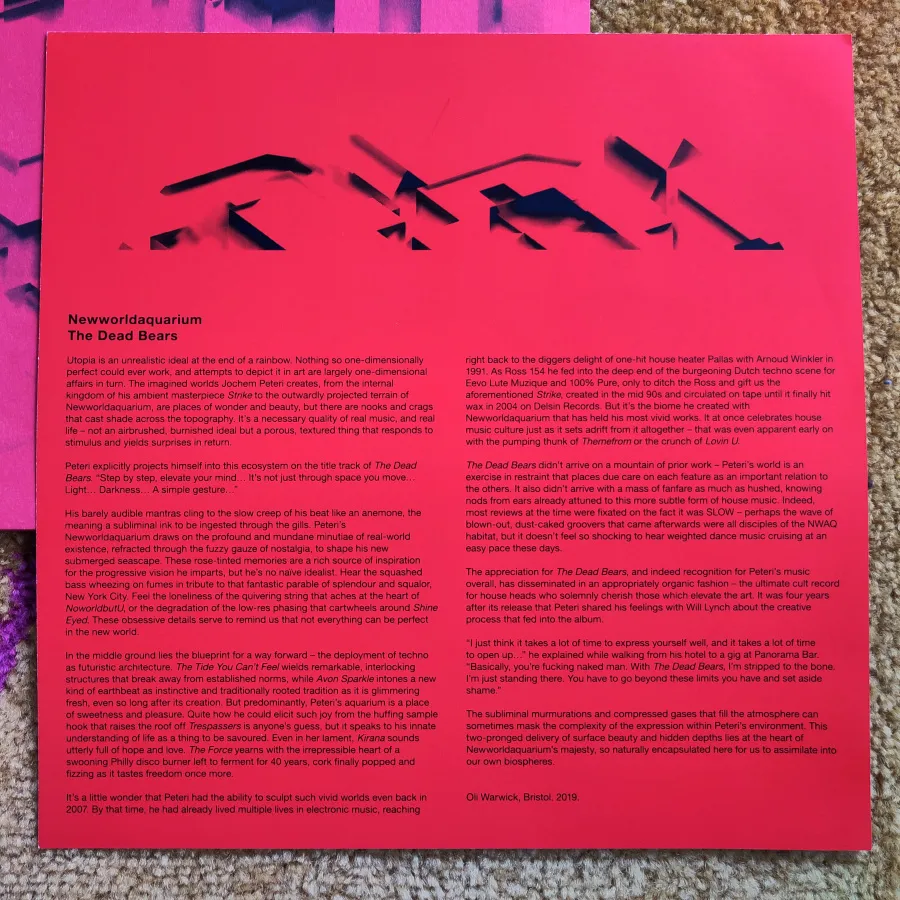 Delsin - Newworldaquarium - The Dead Bears 2019 reissue (2 of 2)